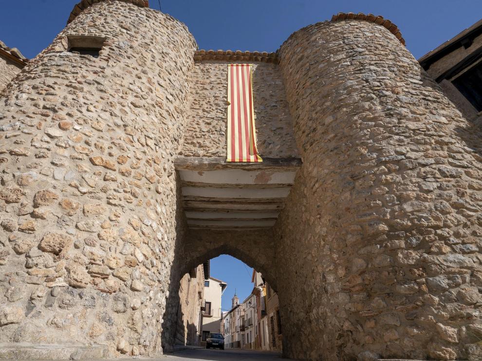 El Portal de Teruel en Sarrión, declarado monumento nacional en 1982.