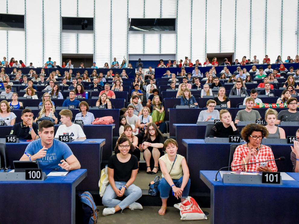 Una de las sesiones internacionales del Parlamento Europeo de los Jóvenes