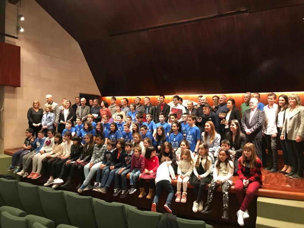 Foto de familia de los premiados en la XXII edición de los Félix de Azara.