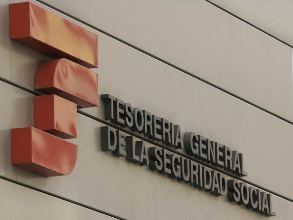 El Gobierno ha acordado transferir al País Vasco la gestión de la Seguridad Social.