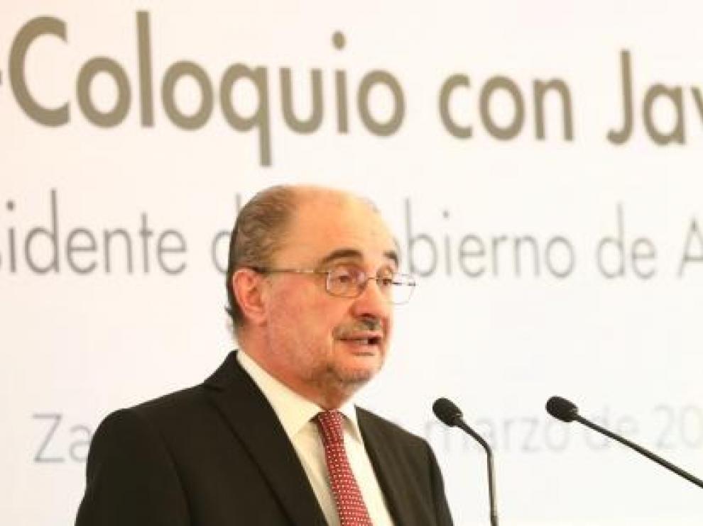 El Presidente de Aaragón, Javier Lambán, ha ofrecido una conferencia en el hotel Hiberus sobre "La transformación de los negocios en Aragón", organizado por APD.