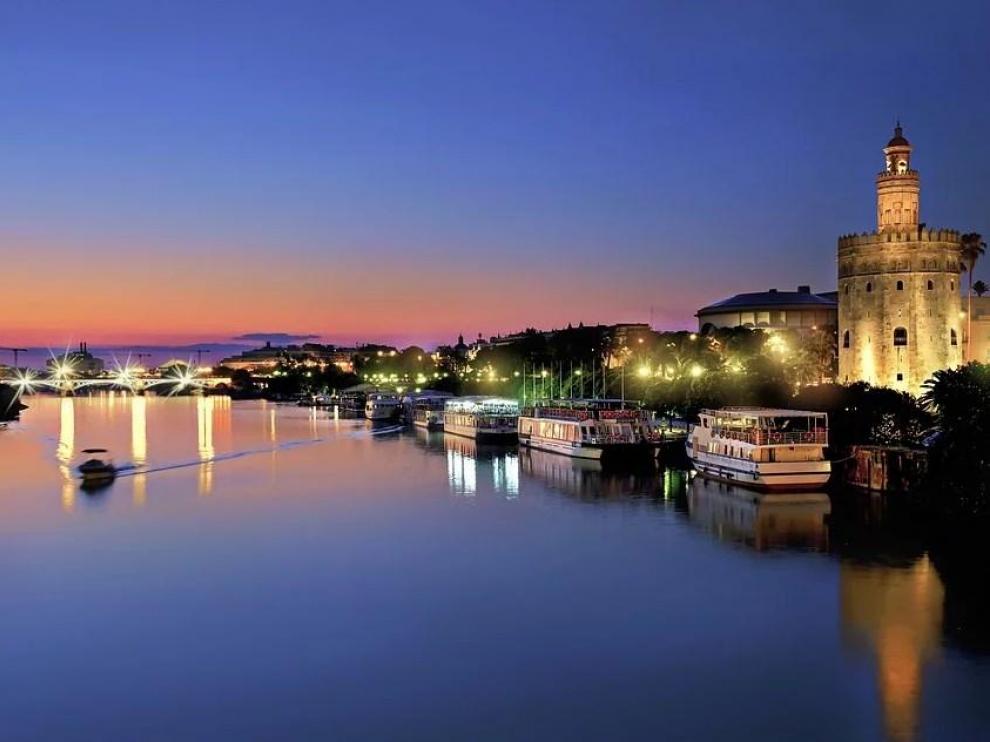 Los hoteles de Sevilla hacen su agosto con la final de ...