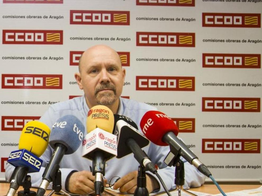 Marta Arjol y Manuel Pina, de CC. OO. han presentado esta mañana el informe