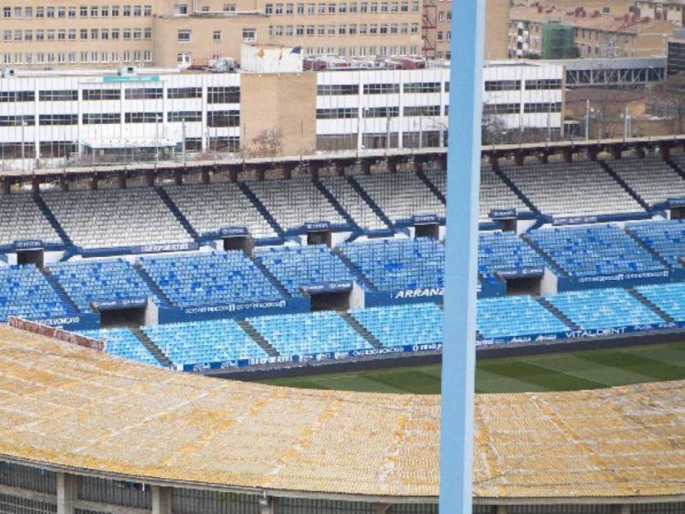 Estadio de La Romareda, vacío y sin actividad alguna a corto plazo.
