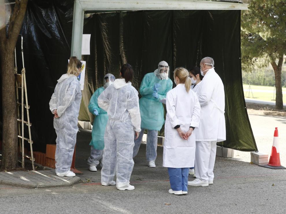 El Hospital Militar inicia las pruebas de coronavirus sin bajar del coche