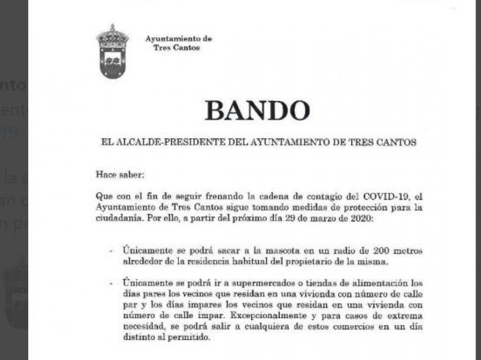 Bando del Ayuntamiento madrileño de Tres Cantos.