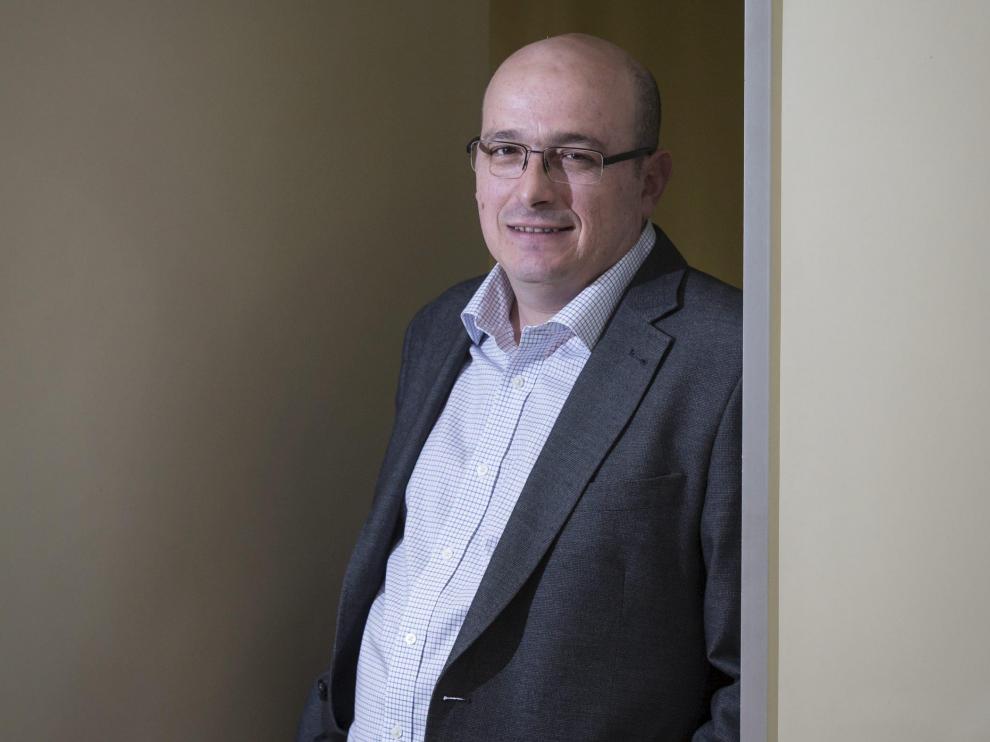 El profesor Yamir Moreno, responsable del Instituto de Biocomputación y Física de Sistemas Complejos.