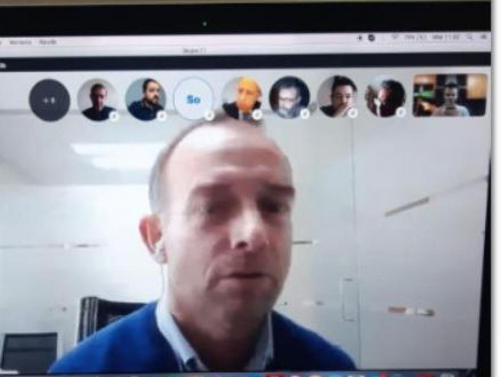 Christian Lapetra, presidente del Real Zaragoza, en una captura del ordenador mientras atendía a 12 medios de comunicación aragoneses en la mañana de este miércoles.