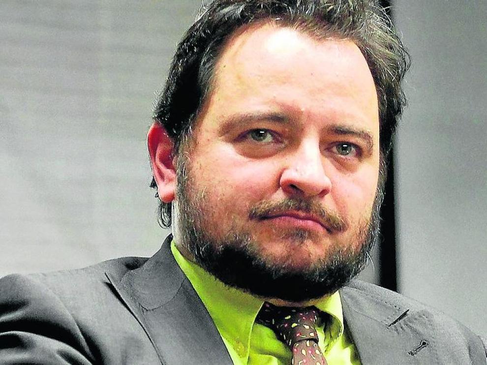 Arranz escribe en prensa y dirige ‘El marcapáginas’ en radio.