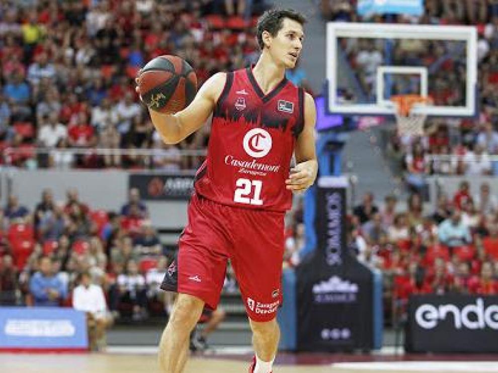 Rodrigo San Miguel, en un partido del Casademont Zaragoza esta temporada.