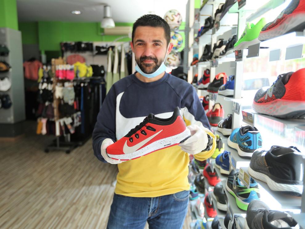 Pablo Franco prepara ya la reapertura de su tienda, Twinner Huesca.