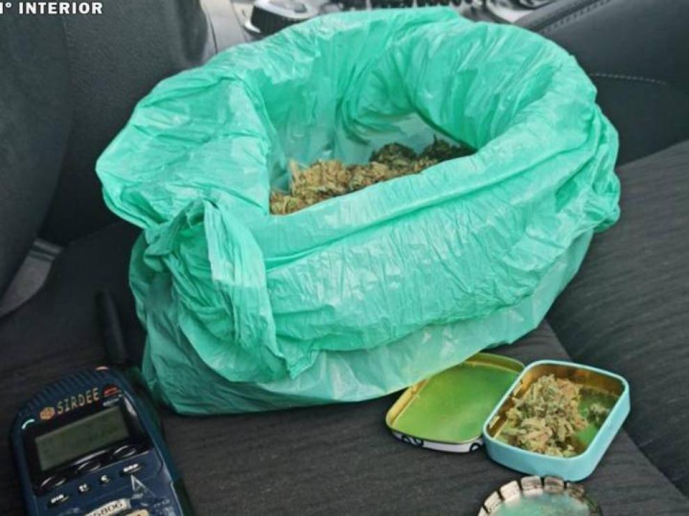 Detenido en Villanueva de Gallego al ocultar marihuana en su coche