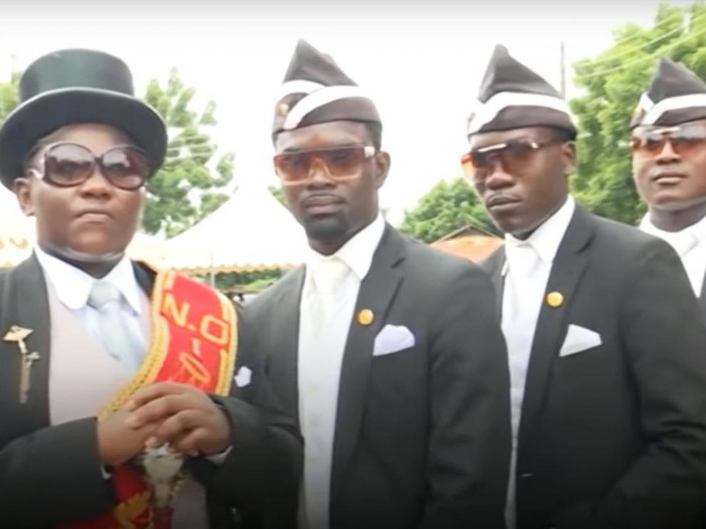 El ritmo de los enterradores de Ghana: un toque de humor negro.