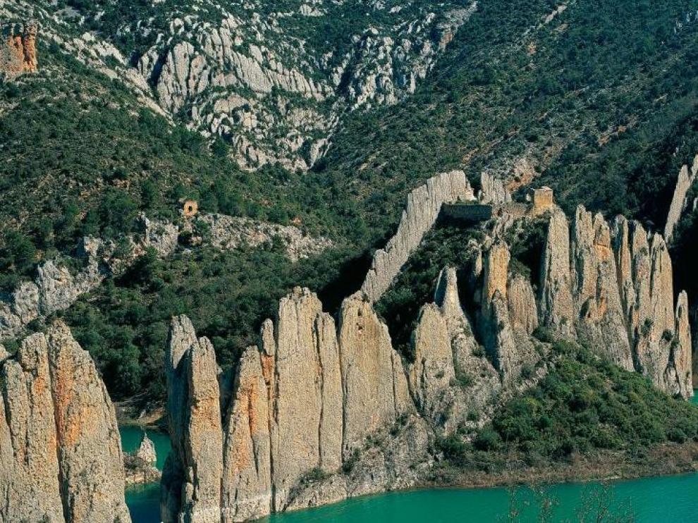 Estas paredes de roca situadas cerca del despoblado de Finestras se conocen como la 'muralla china' de Huesca