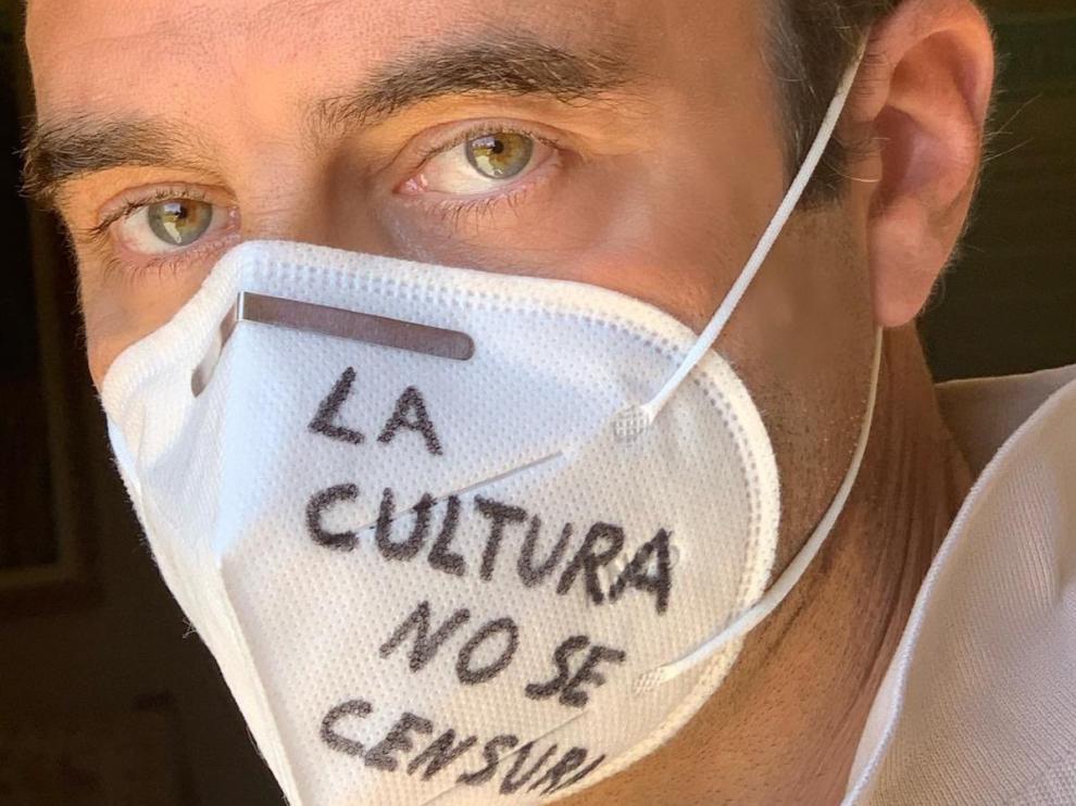 El torero y empresario Enrique Ponce con mascarilla