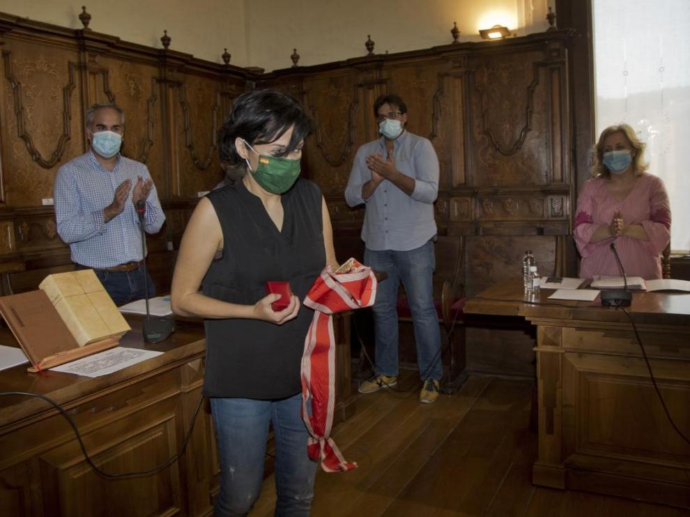 Toma de posesión de Pilar Delgado como concejal de Vox en Calatayud.