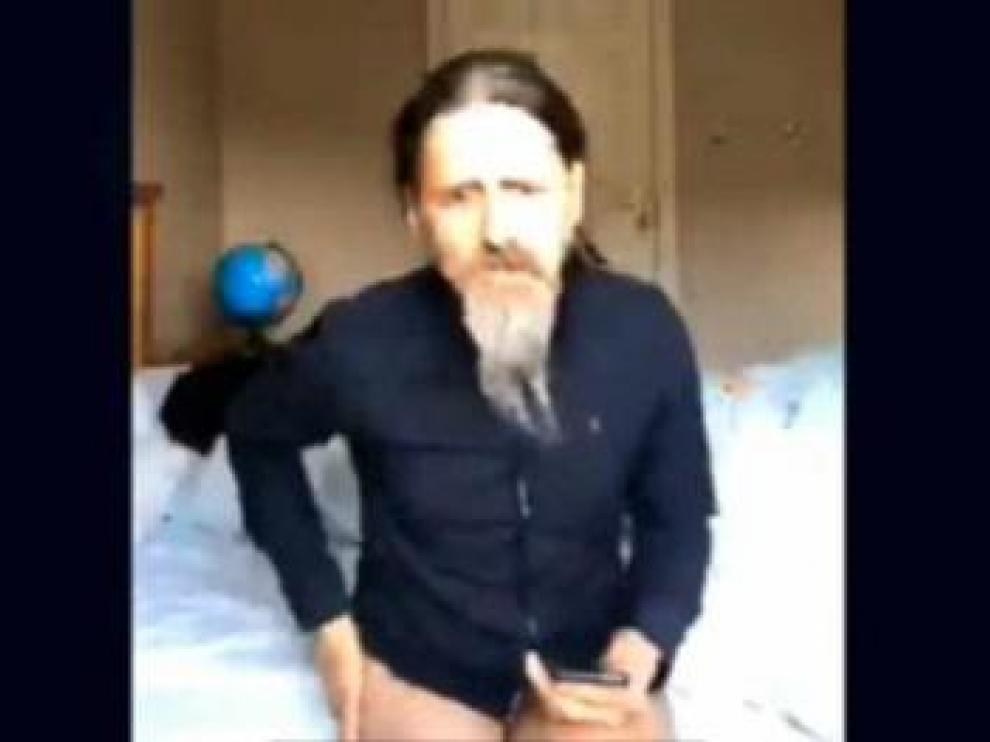 Luke Flanagan durante su llamativa intervención.