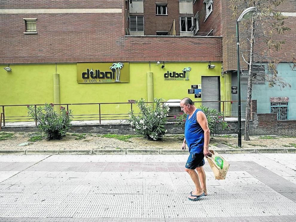 El ‘after’ Dubai de la calle de Celanova lleva cerrado desde que enero por quejas vecinales.