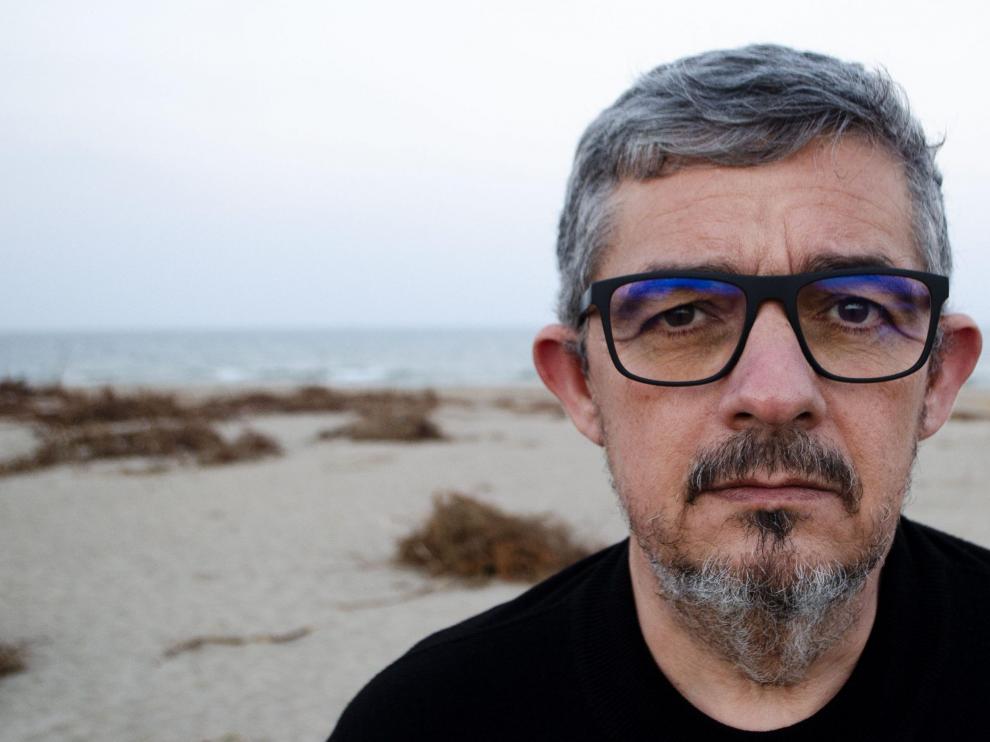Rafa Cervera publica 'Porque ya no queda tiempo'.