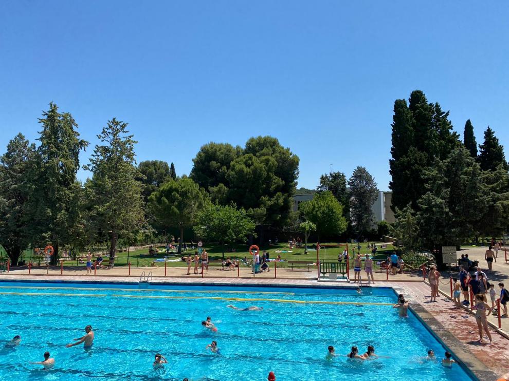 Stadium Casablanca tiene abiertas cuadro de sus seis piscinas exteriores. La próxima semana estarán operativas todas.