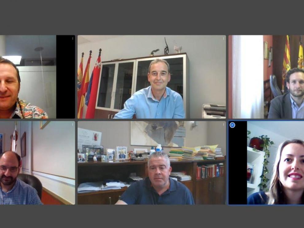 Alcaldes y concejales de Fiestas de Monzón, Barbastro y Binéfar han mantenido una videoconferencia.