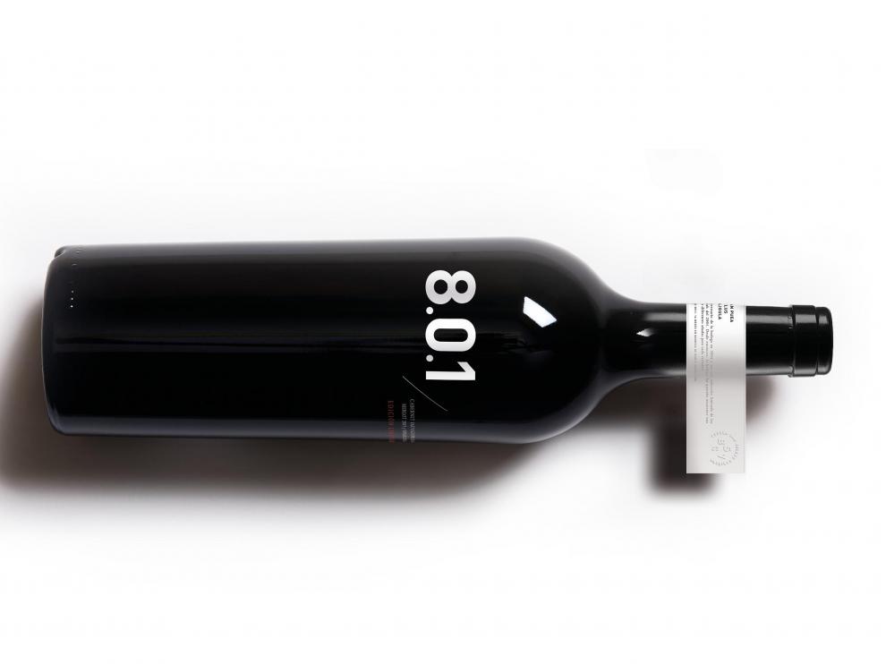 La nueva botella del 8.0.1 de San Valero.