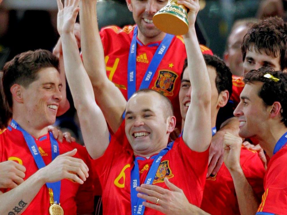 Iniesta: "En 2010 se juntaron muchas circunstancias para lograr lo imposible"