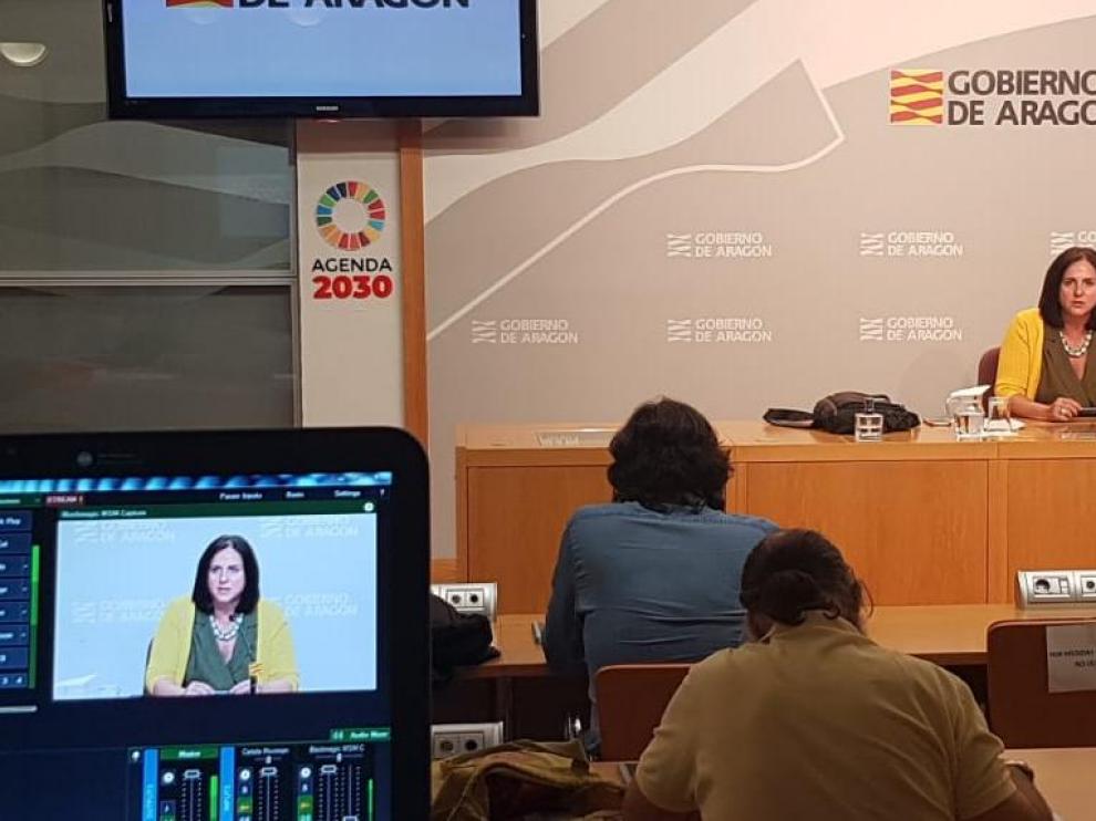 La directora general de Promoción e Innovación Agroalimentaria, Carmen Urbano, durante la rueda de prensa celebrada en el Edificio Pignatelli.