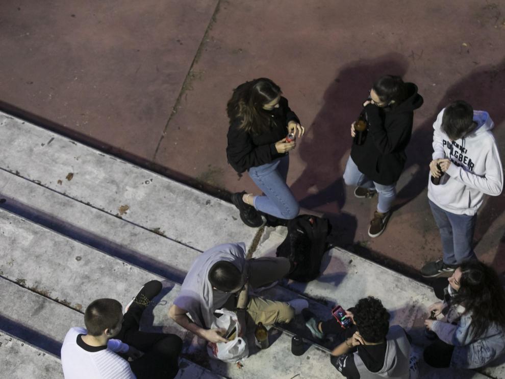 Botellón en Zaragoza, el pasado mes de mayo.