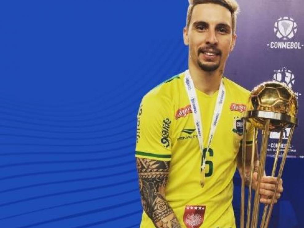 El último refuerzo del Fútbol Emotion Zaragoza, Sérgio Jamur.