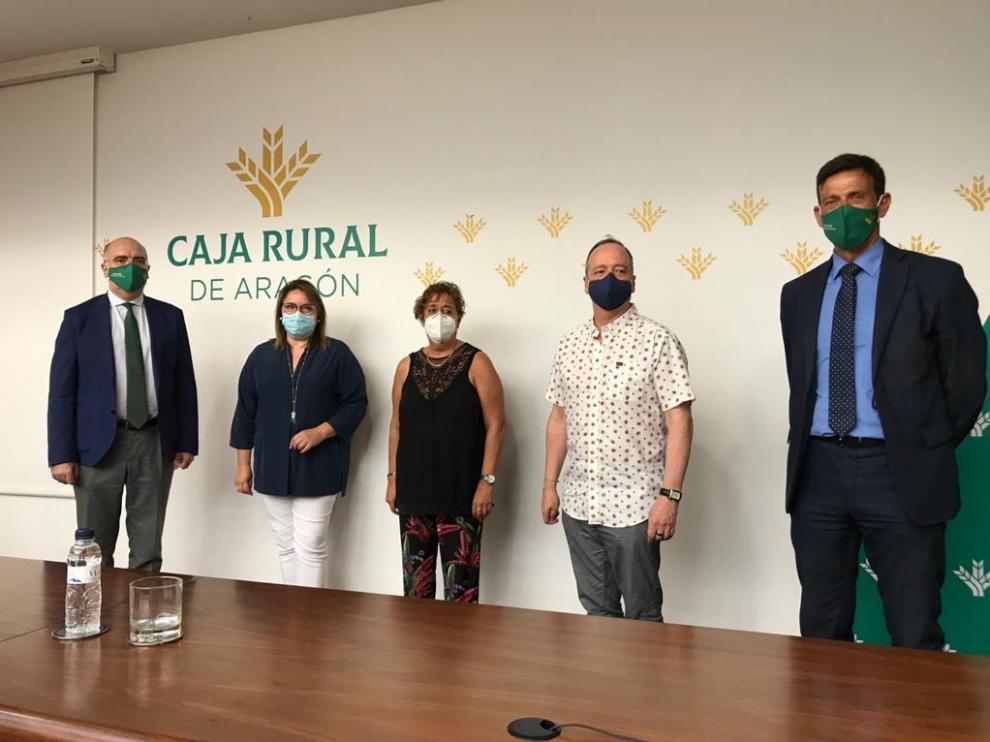 Imagen de la presentación del programa Huesca Red de Cultura de agosto en la sede de Caja Rural de Aragón.