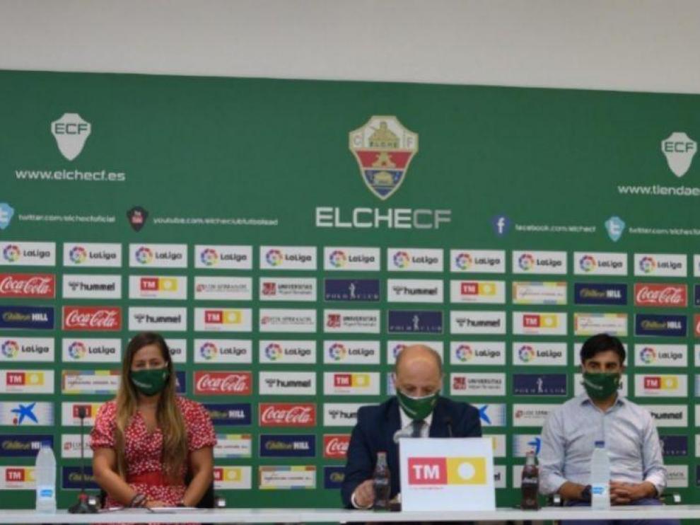 Imagen de la rueda de prensa que ofreció la directiva del Elche CF el pasado día 22 de julio, al poco de iniciarse con conflicto que sigue sin resolverse para la finalización de la competición en Segunda División.