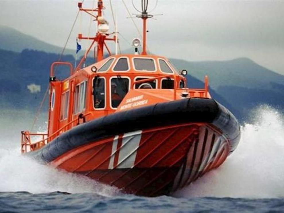 Una de las embarcaciones de Salvamento Marítimo.