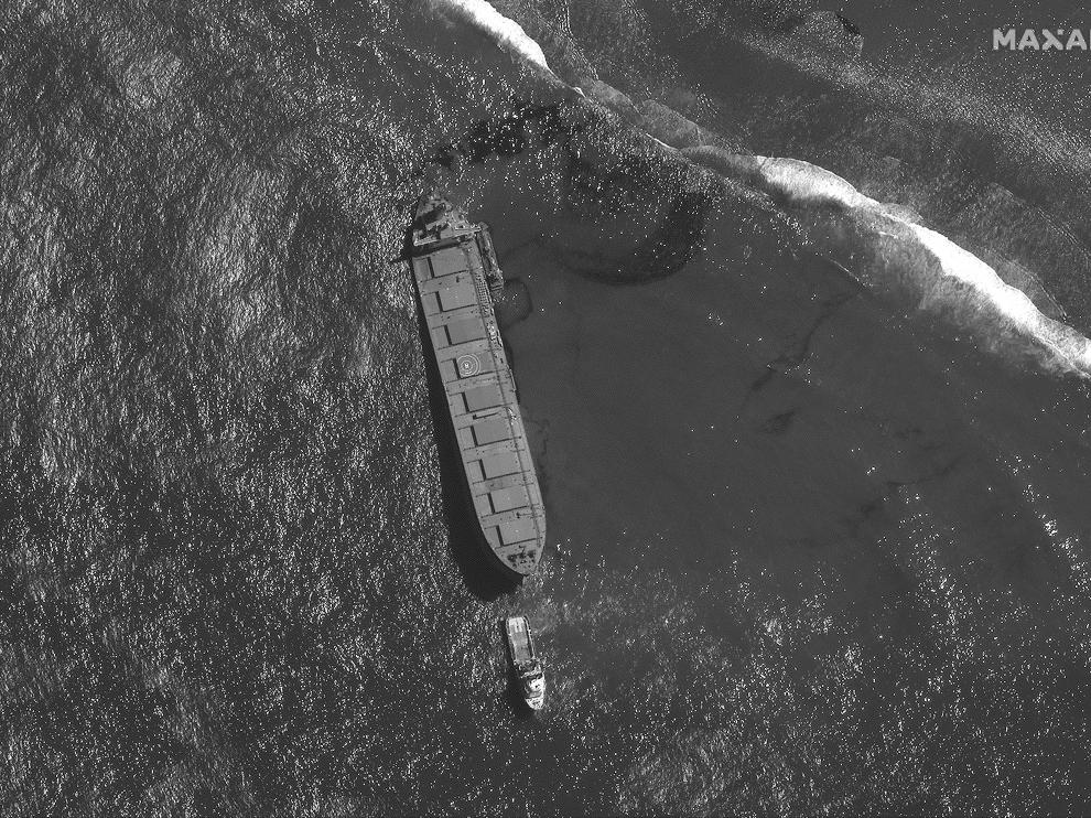 Imágenes aéreas de la catástrofe medioambiental en Isla Mauricio.