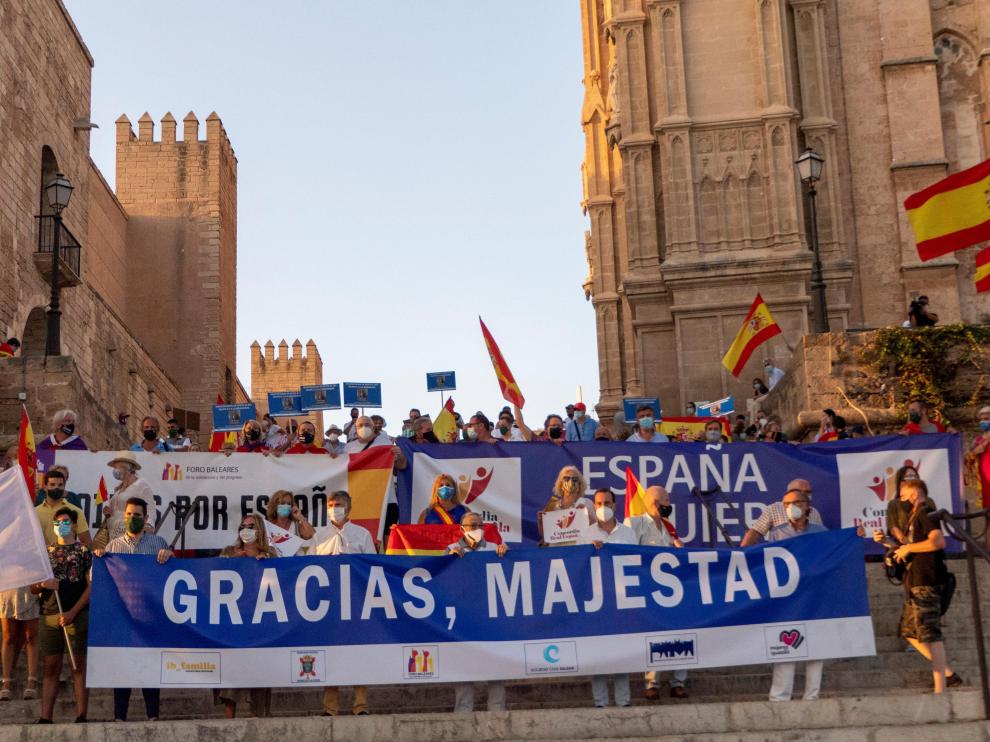MANIFESTACIÓN EN APOYO AL REY FELIPE VI