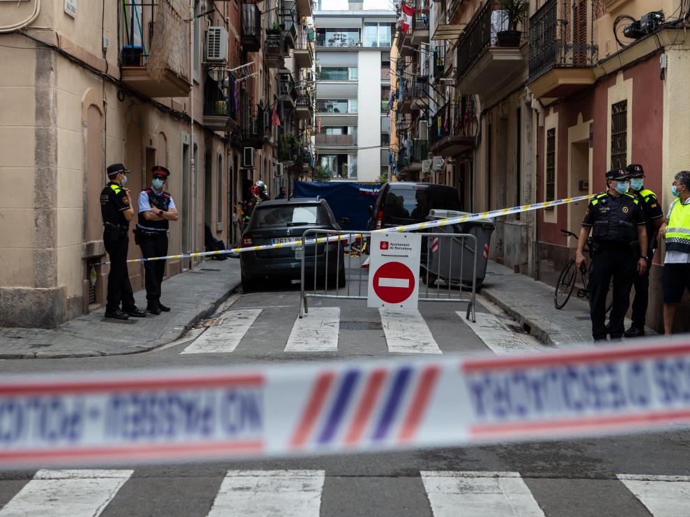 Bomberos y mossos d'Esquadra, en la zona del suceso.