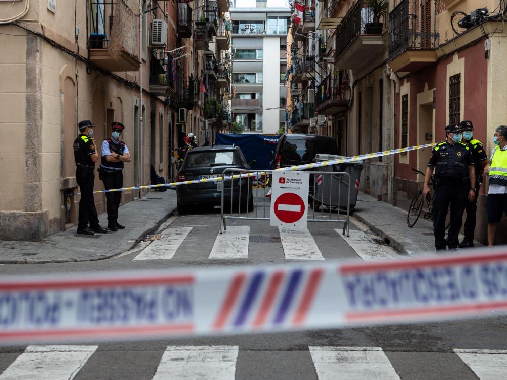 Bomberos y mossos d'Esquadra, en la zona del suceso.