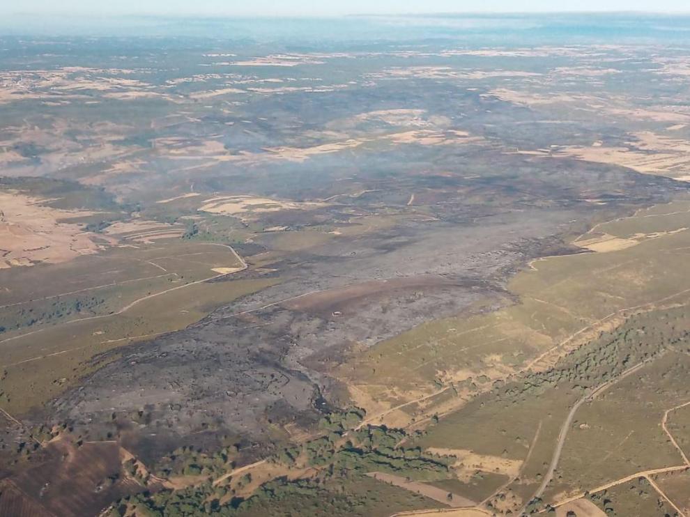 Imagen aérea de la zona calcinada en Lober de Aliste, Zamora.