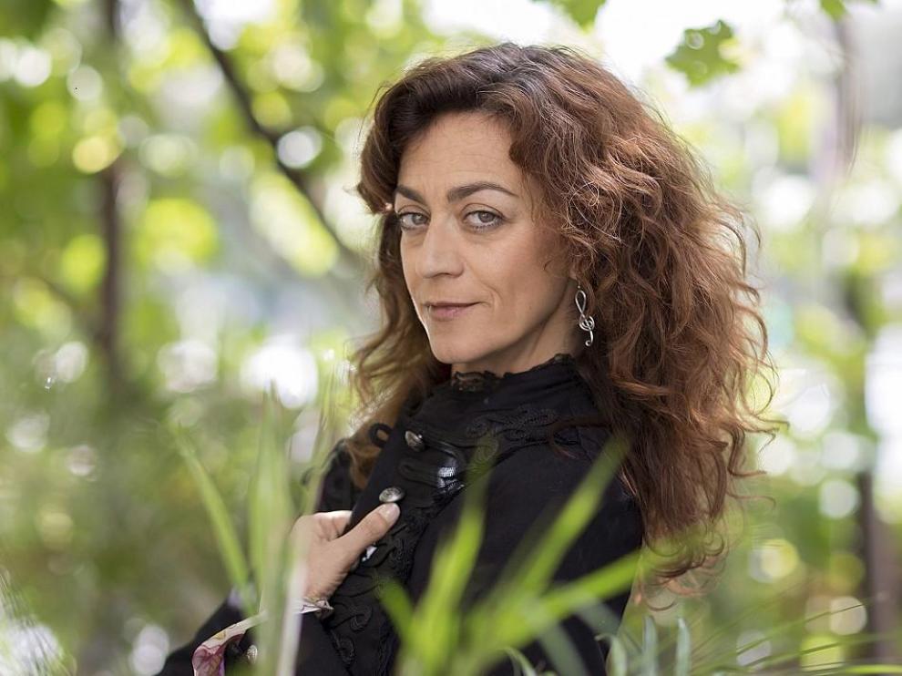Carmen París actúa hoy en Zaragoza.