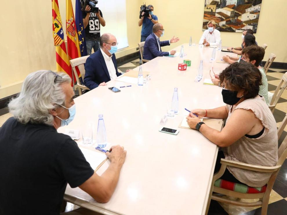 Lambán y Faci, en una reciente reunión con directores de centros de infantil, primaria y secundaria