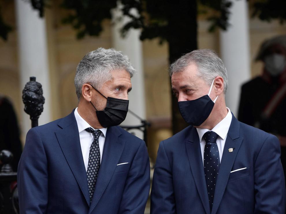 Urkullu jura su cargo en Gernika, en una ceremonia marcada por la covid