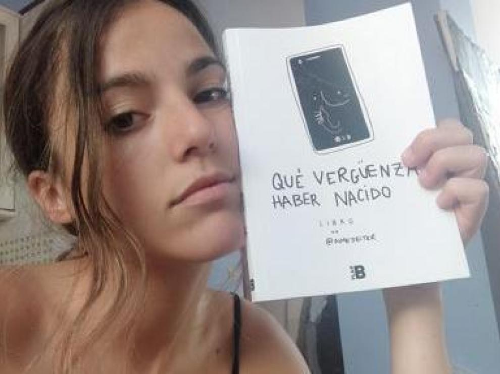 Paula Blanco, la joven artista detrás de la almejeiter.