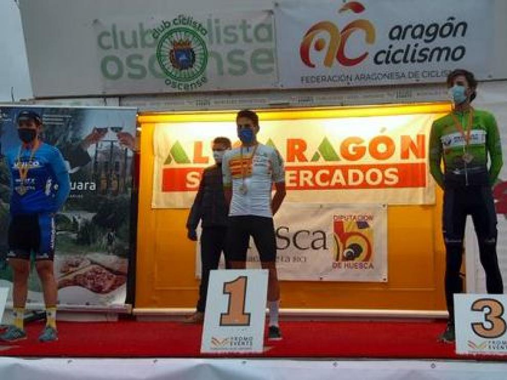 Podio del Campeonato de Aragón de ciclismo en ruta.