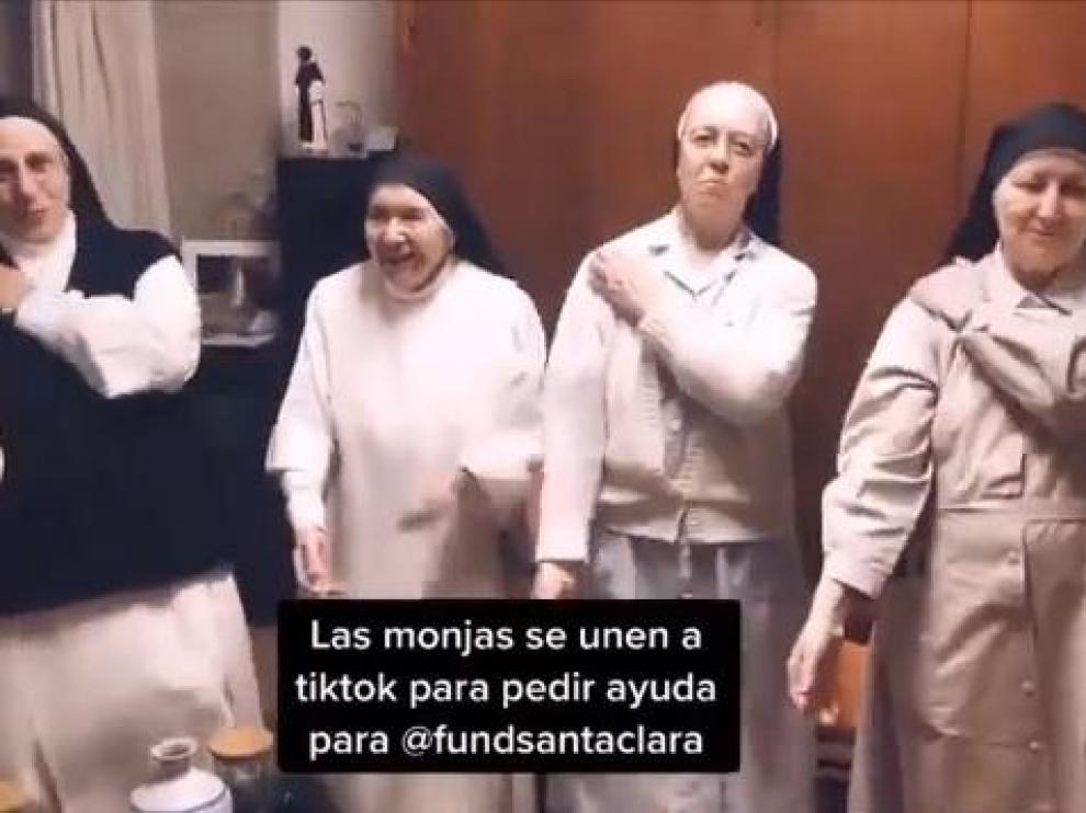 Las monjas del convento de Santa Clara de Manresa bailan en Tik Tok