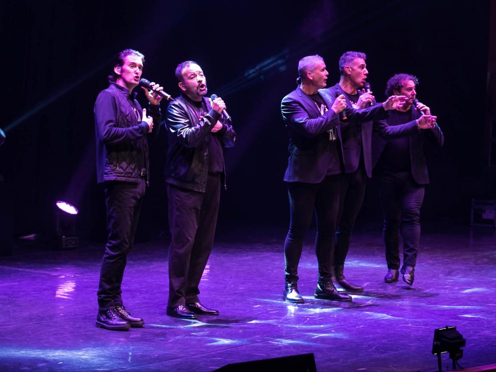 Los integrantes de B Vocal, en el concierto de ayer en el Auditorio de Zaragoza.