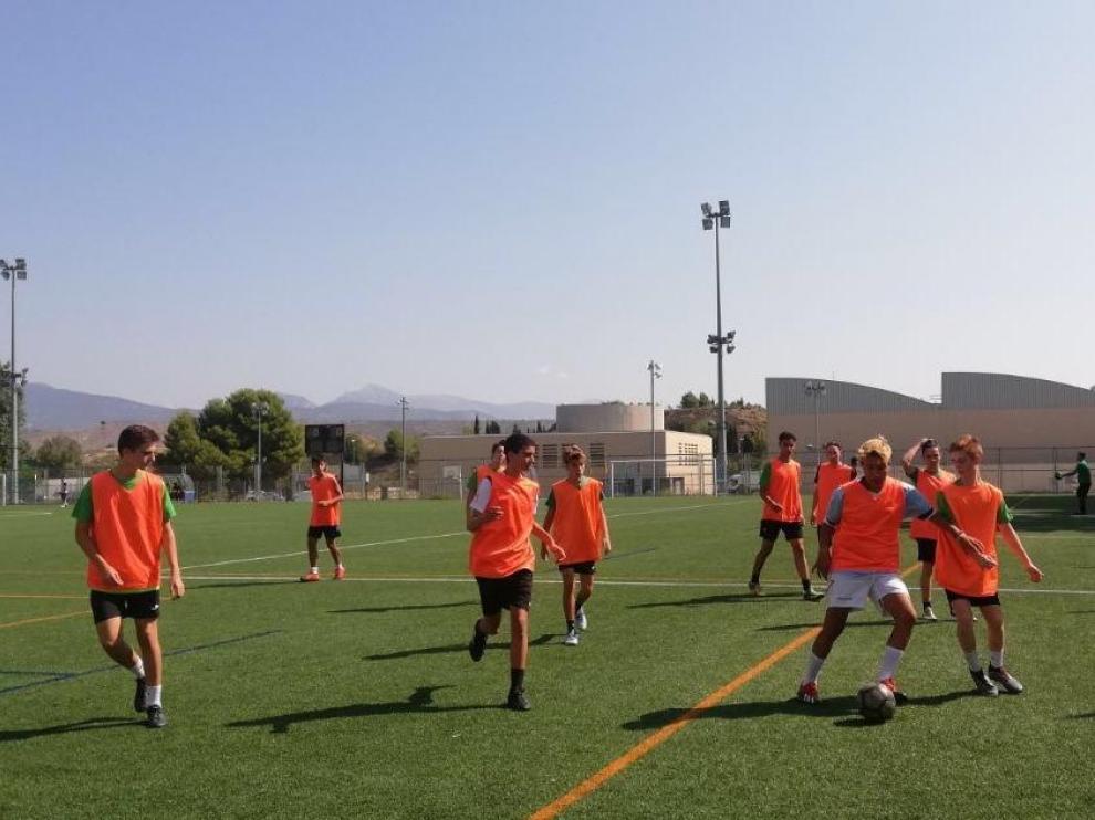 Actividad de deporte escolar en las instalaciones del Campus de Huesca durante el curso 2019-2020.