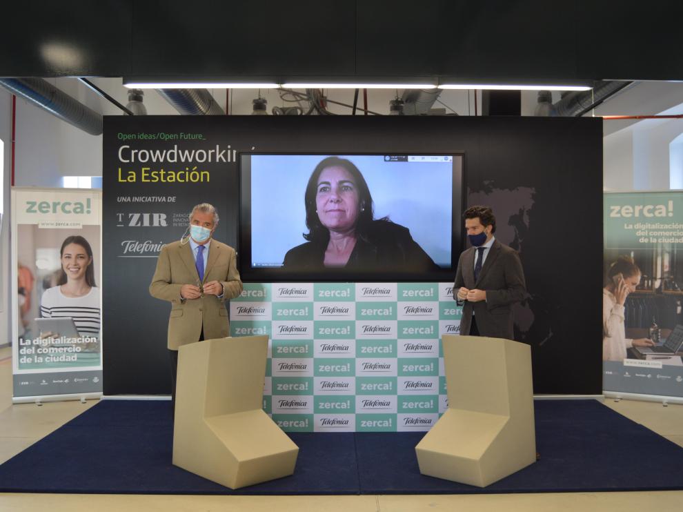 El presidente de T-ZIR, Alfonso Soláns, la consejera delegada de Telefónica España, María Jesús Almazor y el presidente de Hiberus Tecnología (Grupo Henneo), Íñigo de Yarza