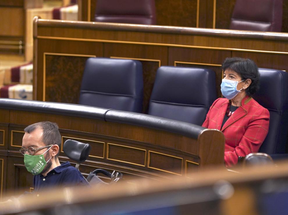 Isabel Celaá, este jueves durante el debate sobre la ley de Educación.