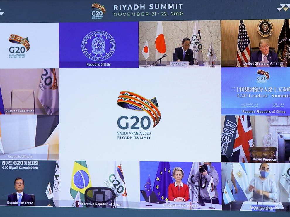 Reunión del G20 por videoconferencia, con Trump (arriba, derecha) todavía presente.
