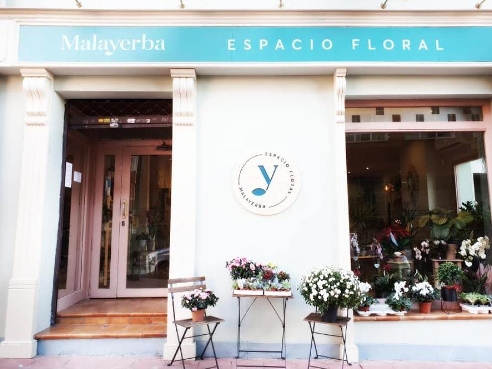 Fachada del espacio floral Malayerba, en Zaragoza.